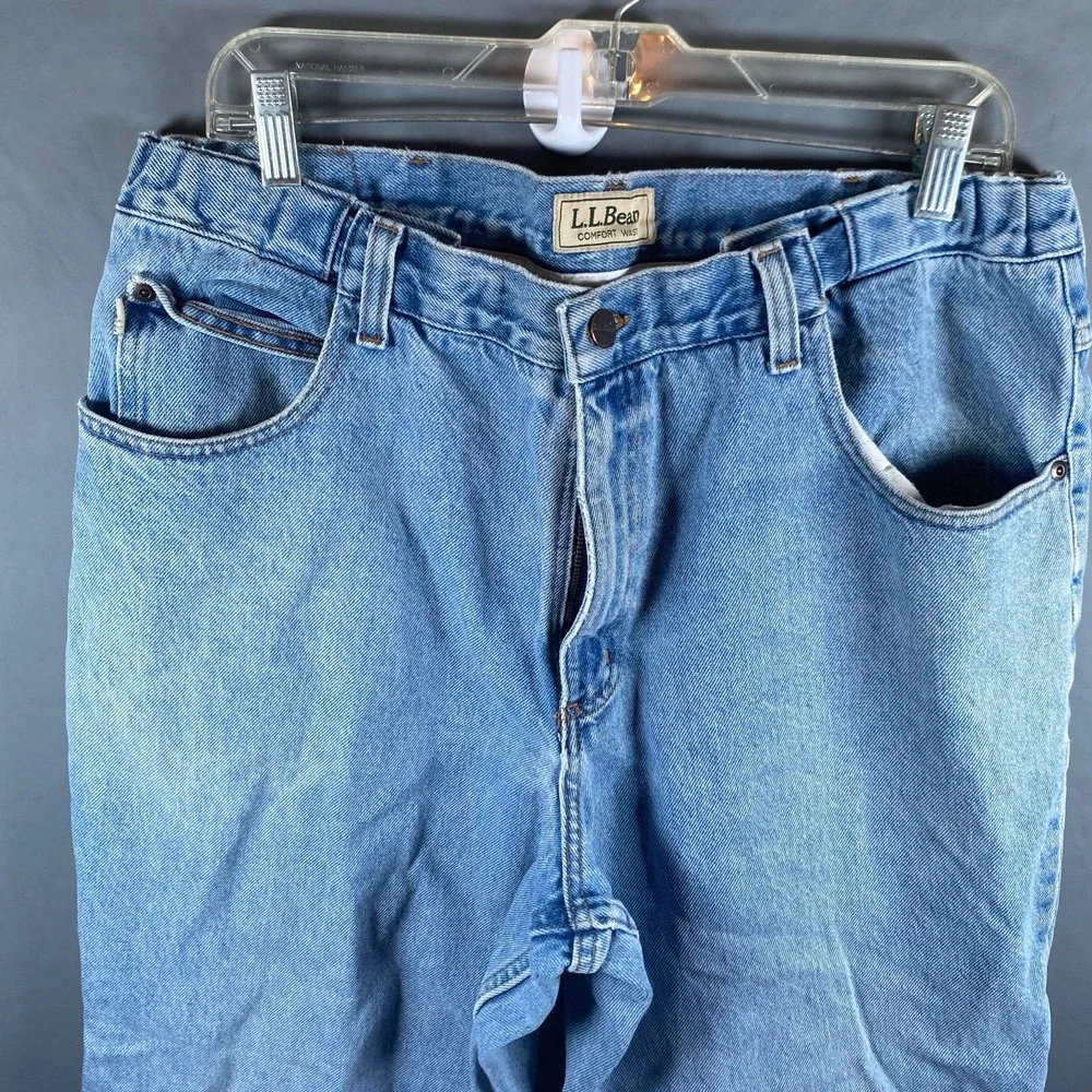 L.L. Bean Men's Comfort Fit Light Blue Jeans Sz 38x30 Straight LB005016